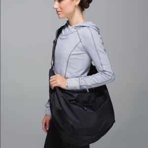 lululemon Resolution Hobo